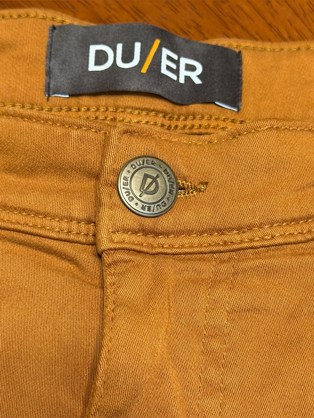 DU/ER N2X No Sweat Slim Fit Shorts Mens Size 34 Brown Stretch Performance Chino